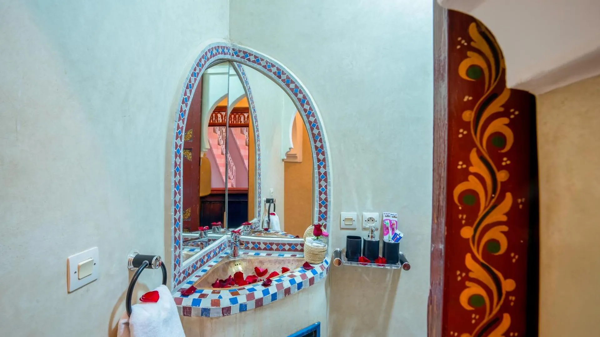 Bed & Breakfast Riad Le Graff Pink Marrakesh