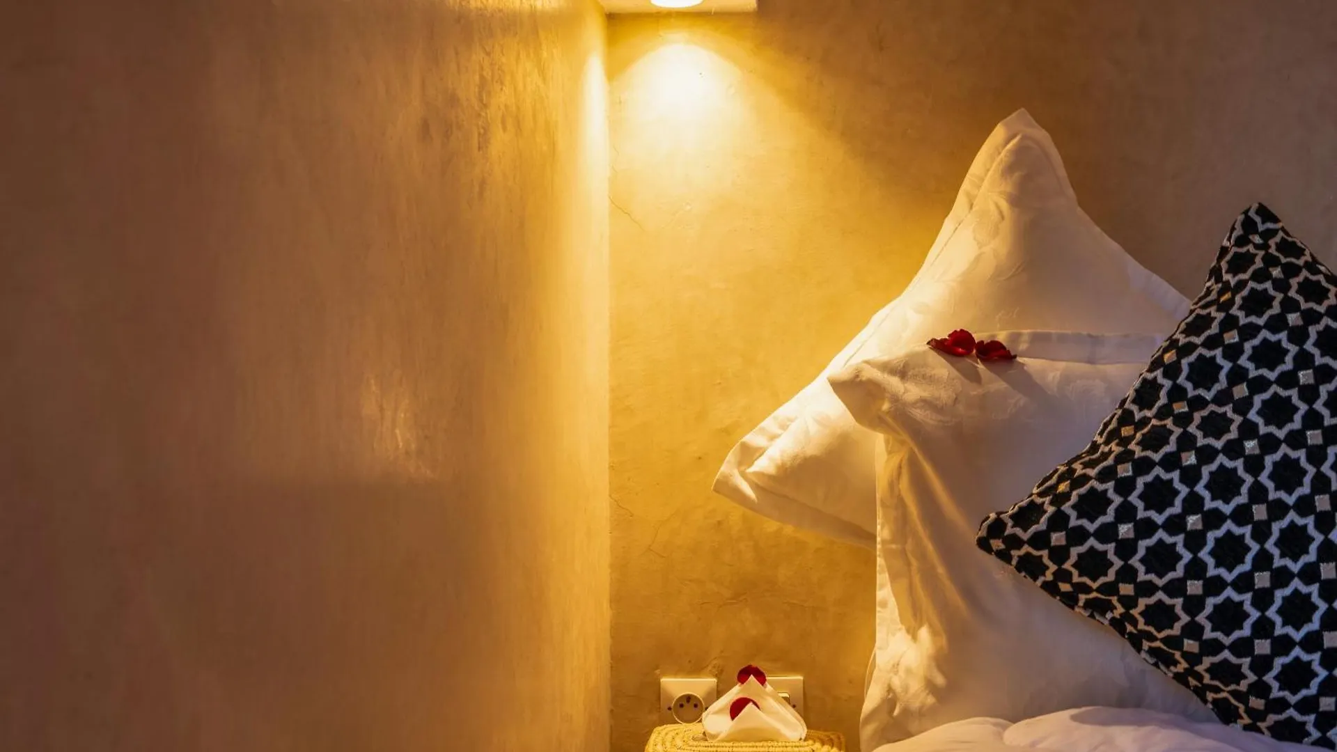 Riad Le Graff Pink Marrakesh Bed & Breakfast