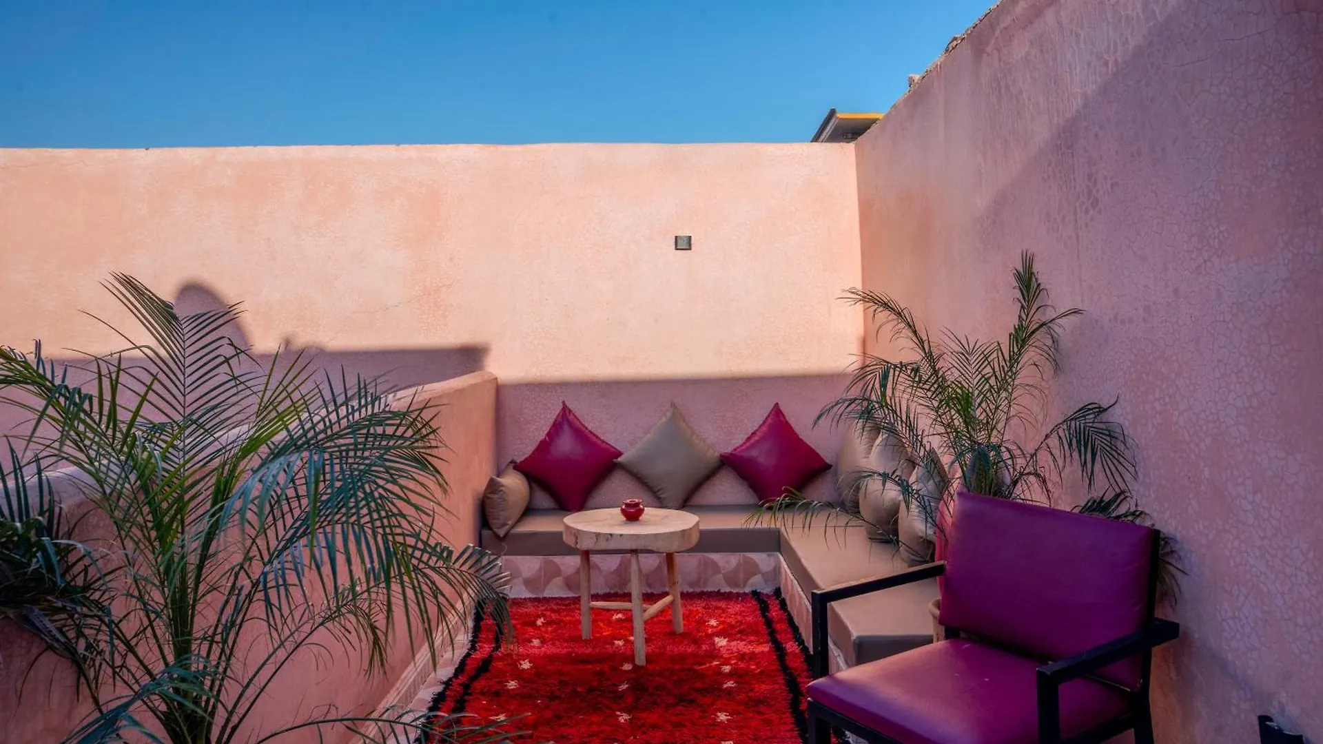 Riad Le Graff Pink Marrakesh Bed & Breakfast