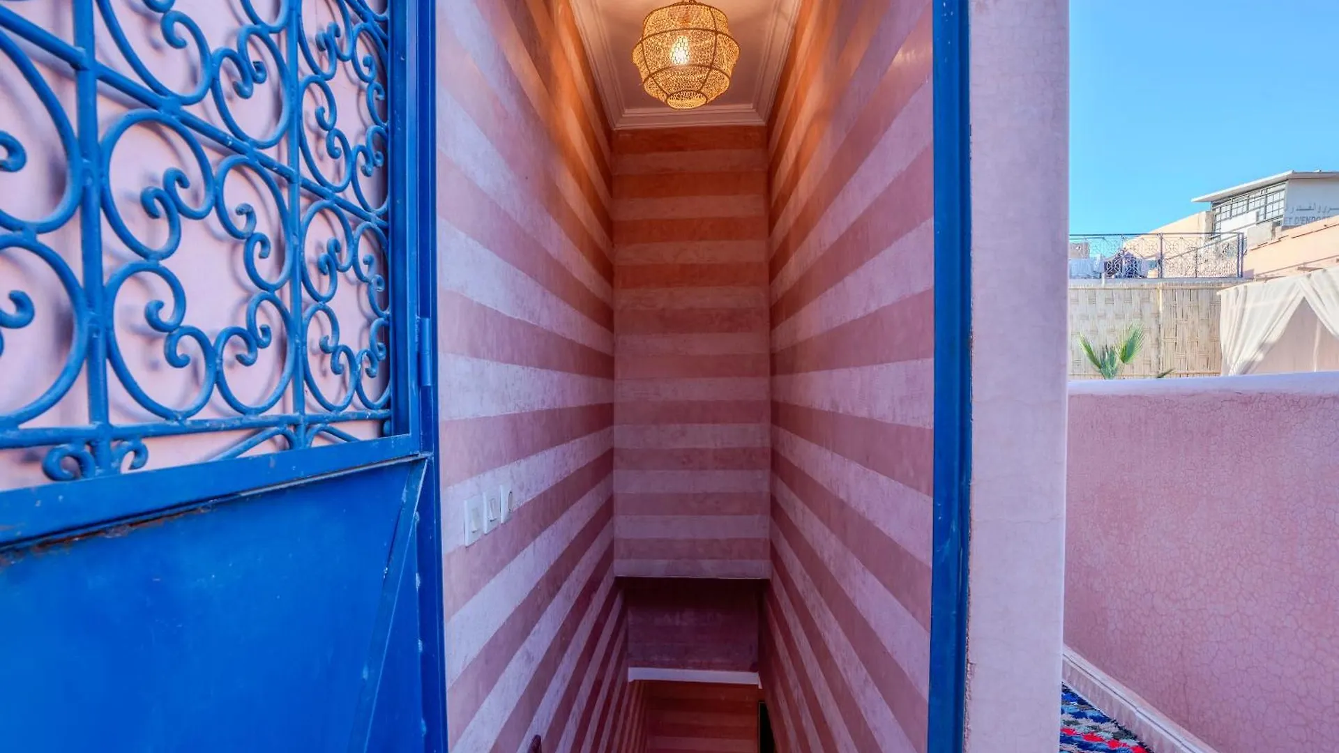 Riad Le Graff Pink Marrakesh Bed & Breakfast